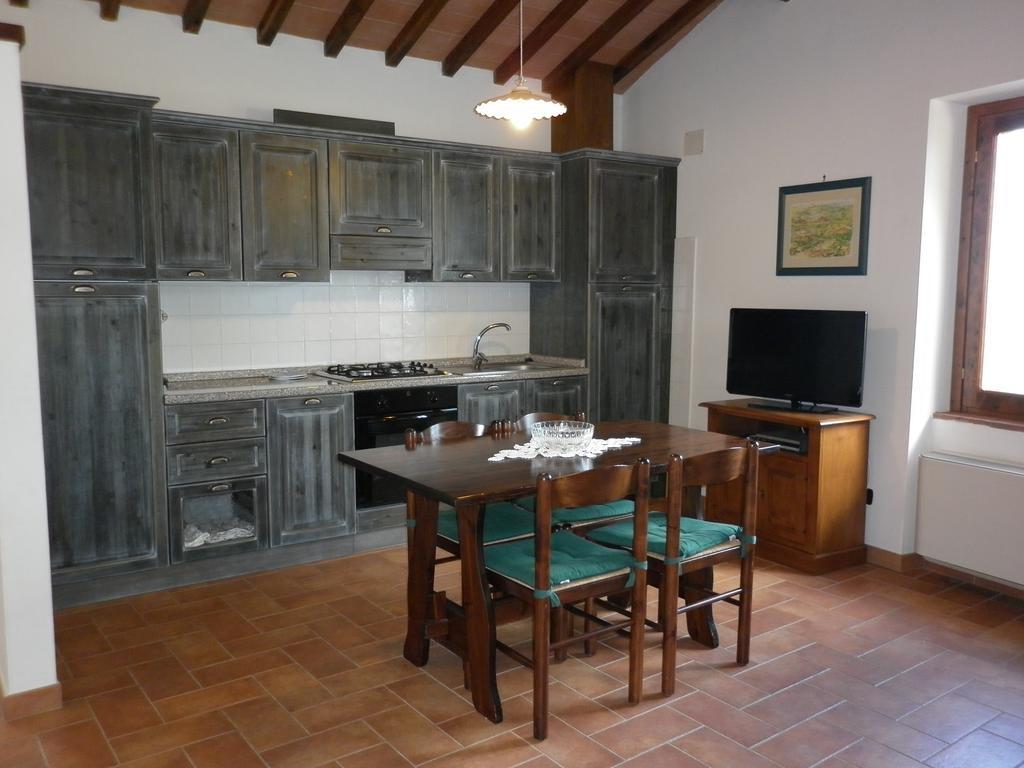 Podere Le Grotte San Gimignano Habitación foto